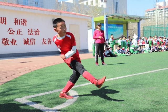 记者：曼城控球多却难以撕开对手防线
